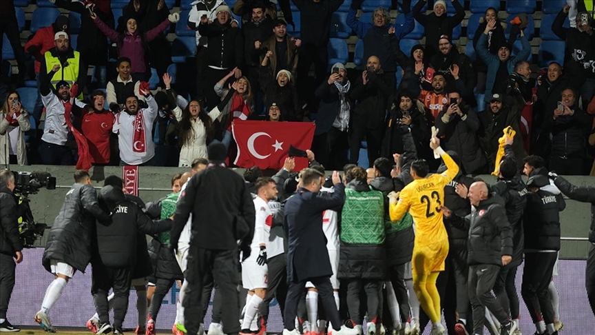 A Milli Futbol Takımı, Montella Ile Ilkleri Başarmaya Devam Ediyor