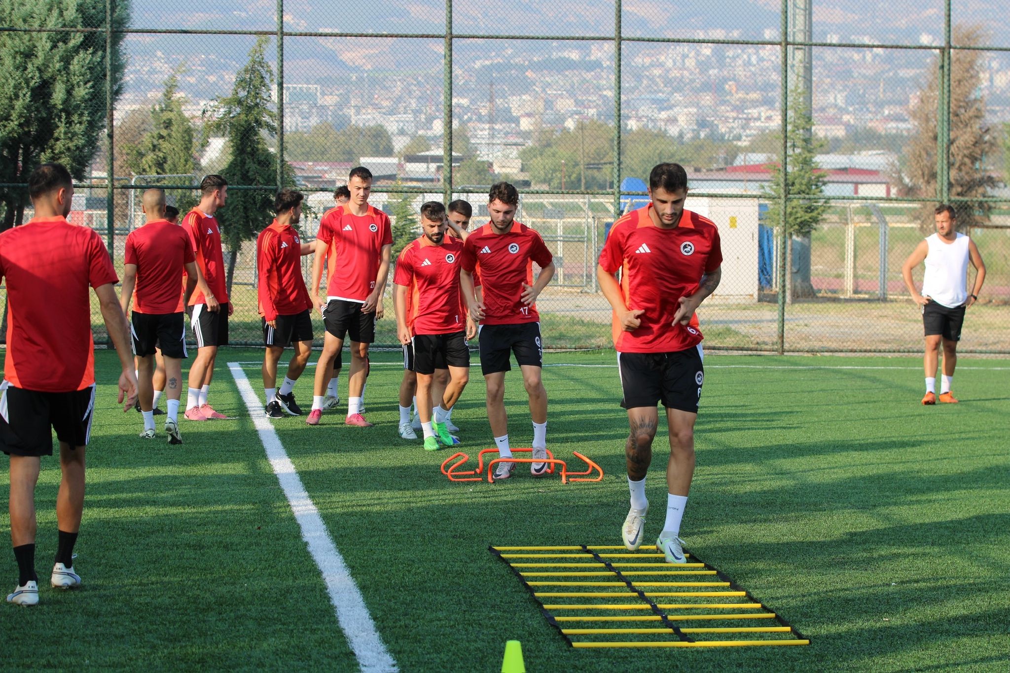 Akedaş Kahramanmaraş İstiklalspor (2)