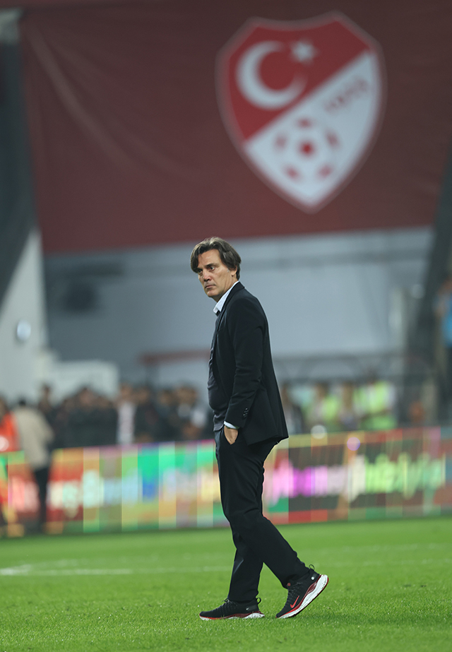 Montella Yönetiminde 17'Nci Maça Çıkıyoruz (1)