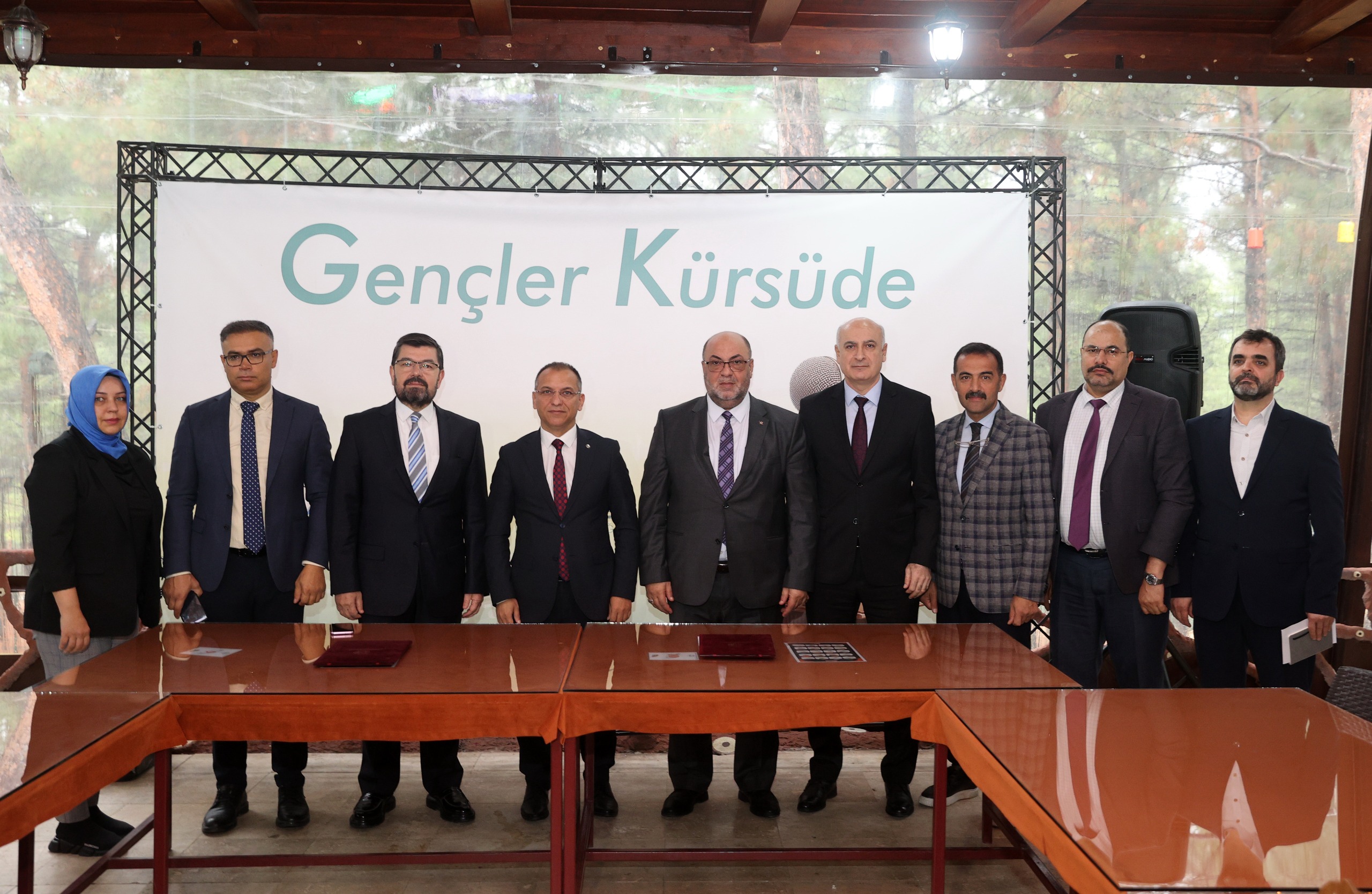 “Gençler Kürsüde” Projesi Protokolü İmzalandı (2)