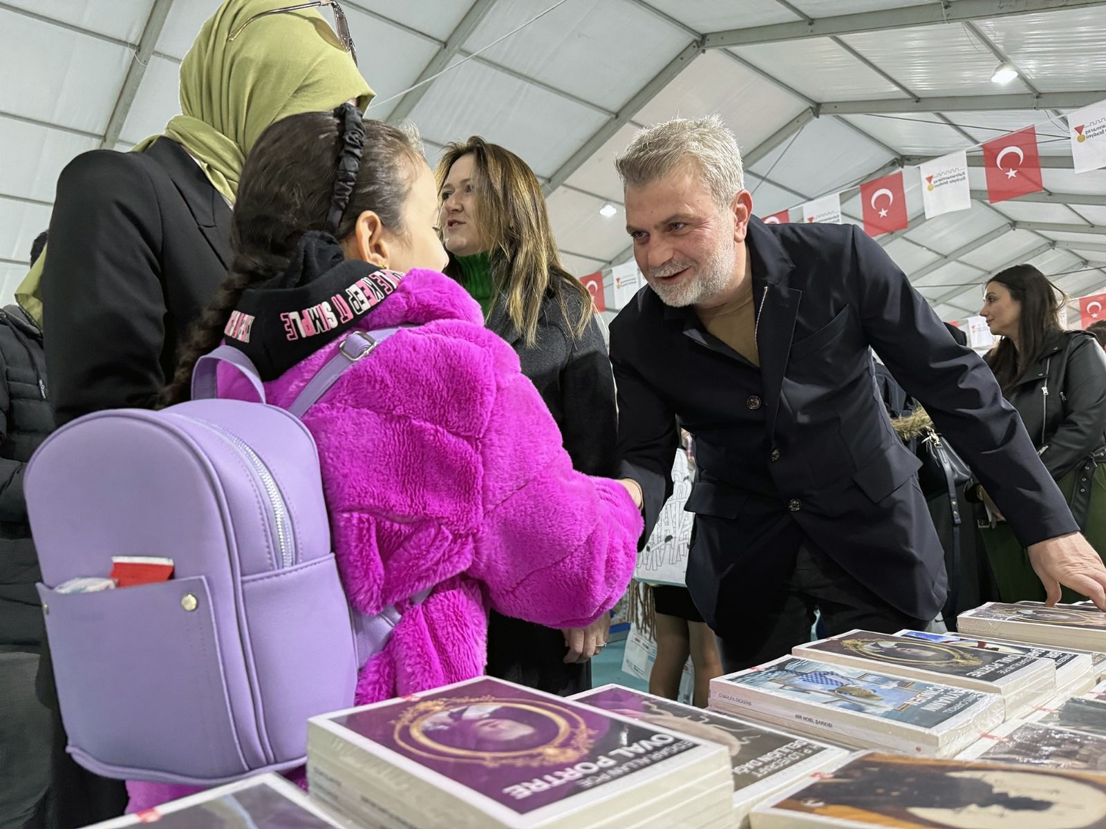 500 Binden Fazla Vatandaşımız Kitap Fuarı’mızı Ziyaret Etti (3)