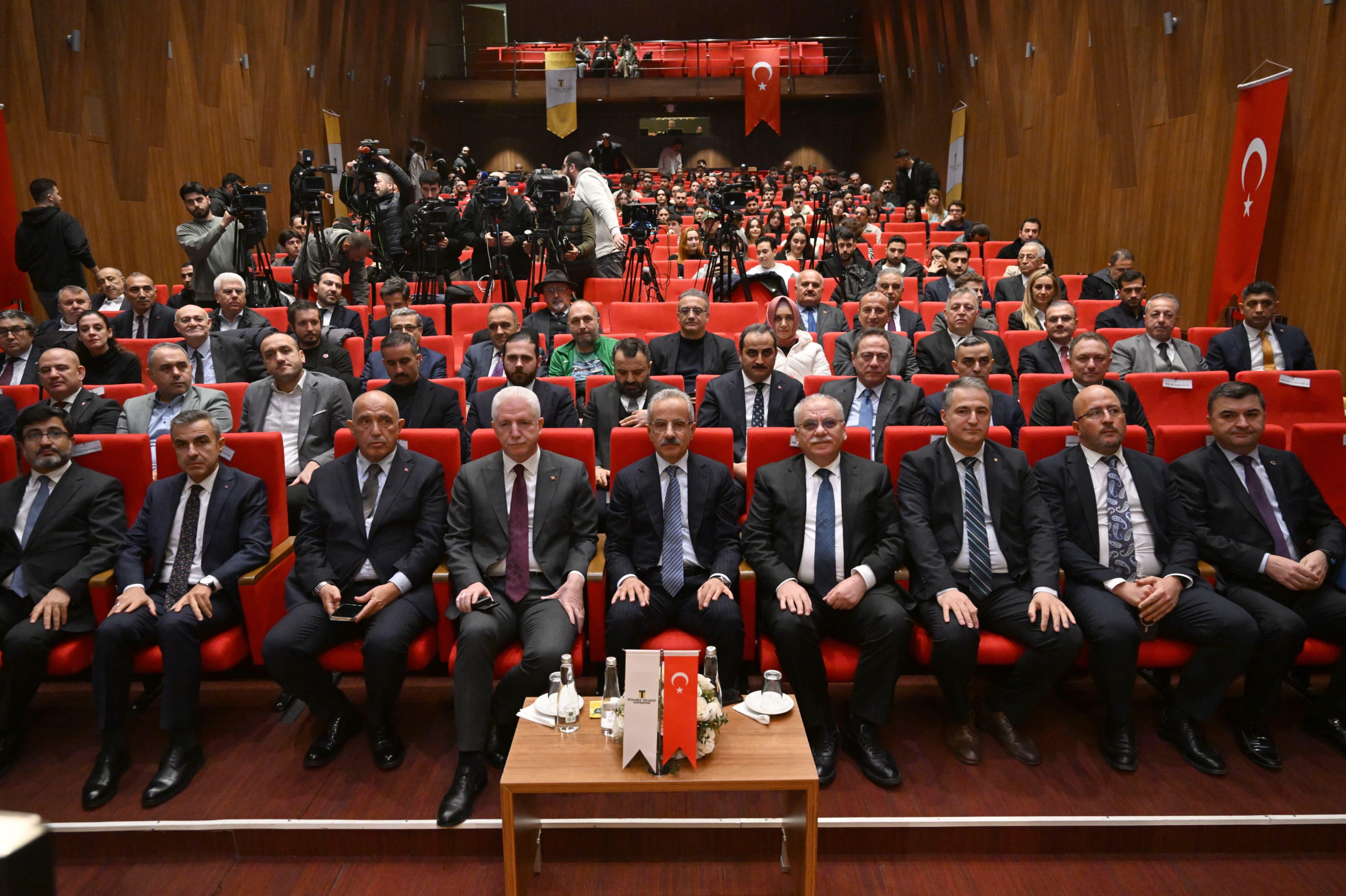 İstanbul’un Bin 4 Kilometre Metro Hattı Olmalı (5)