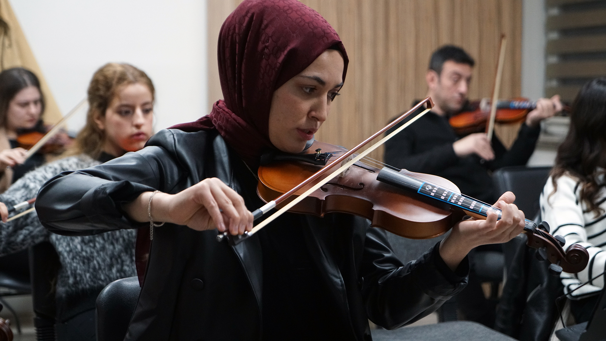 Müziğe Gönül Verenler Kamek’in Keman Kursunda Buluştu (5)