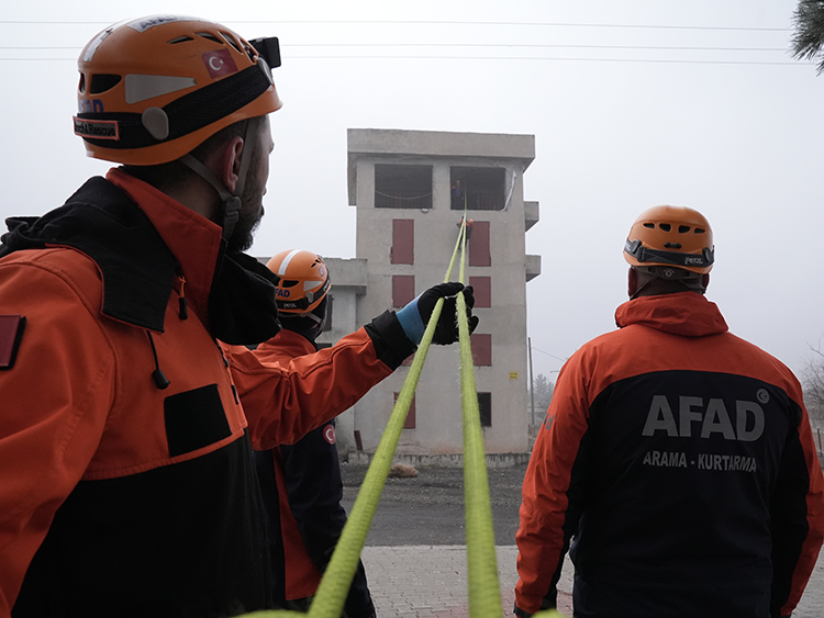 Afad, Afet Farkındalığı Için 1 Yılda 450 Bin Kişiye Ulaştı (5)