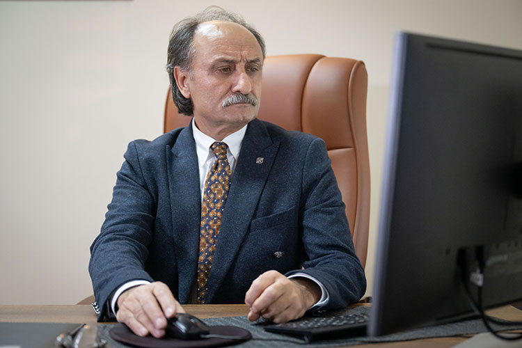Bilişim Uzmanları Çocuklar Için Sosyal Medyada Yaş Sınırını Değerlendirdi (1)