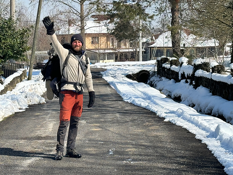 İngiliz Gönüllü, Depremzedeler Için Yollara Düştü (1)