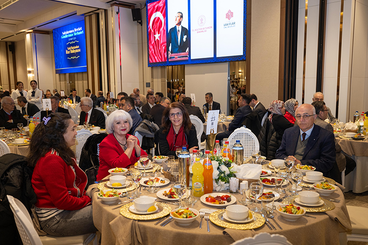 Vakıf Temsilcileri Iftarda Bir Araya Geldi1