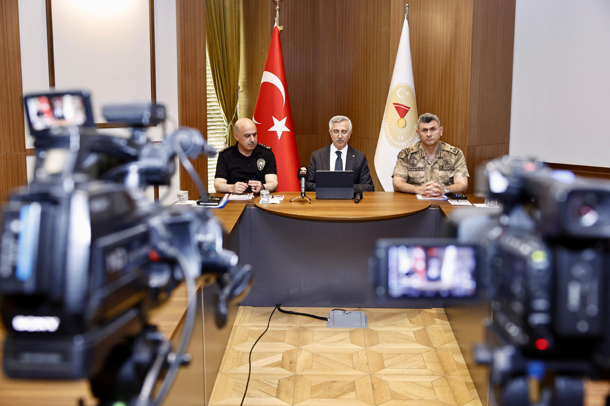 Güvenlik Bilgilendirme Toplantısı'nda (1)-2