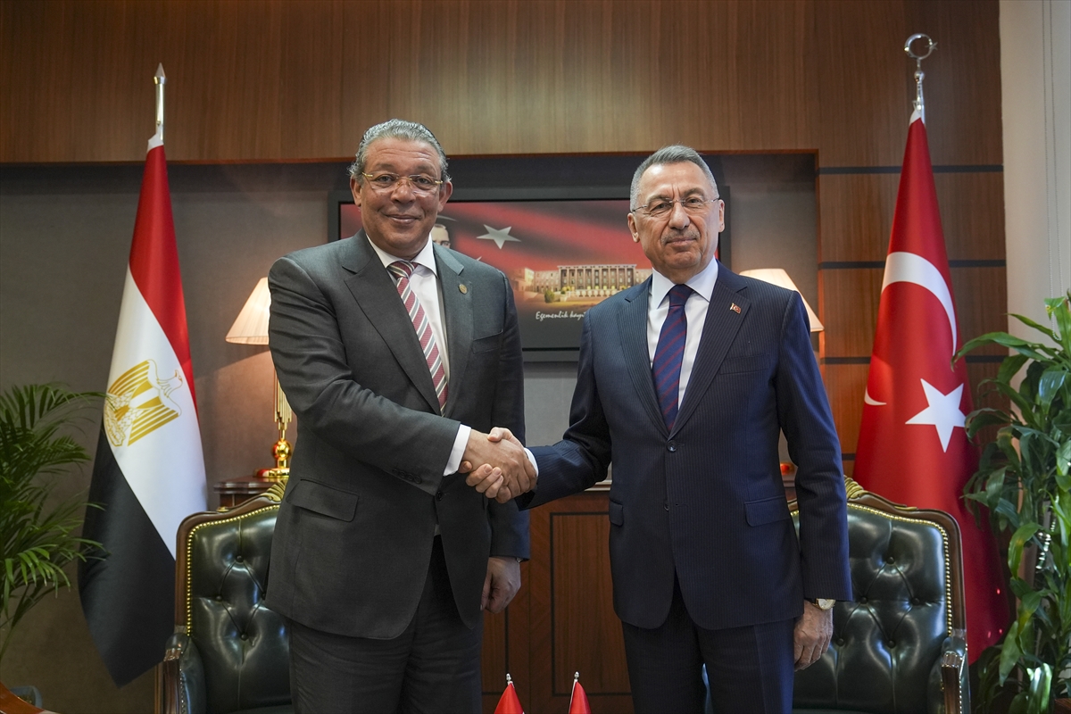 Tbmm Dışişleri Komisyonu Başkanı Oktay, Mısır Arap Cumhuriyeti Senatosu Heyetini Ağırladı