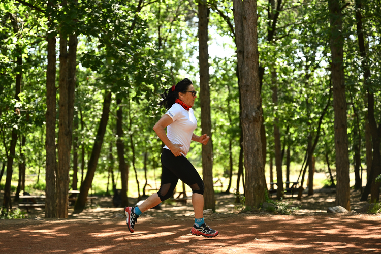 Ultra Maratoncu 66 Yaşındaki Duran, Ekip Arkadaşıyla Tanzanya'daki 262 Kilometrelik Yarışa Hazırlanıyor0