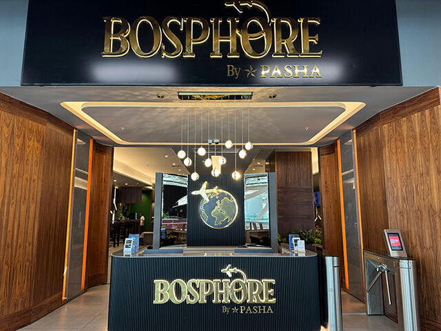 Cip Lounge 1 093415776