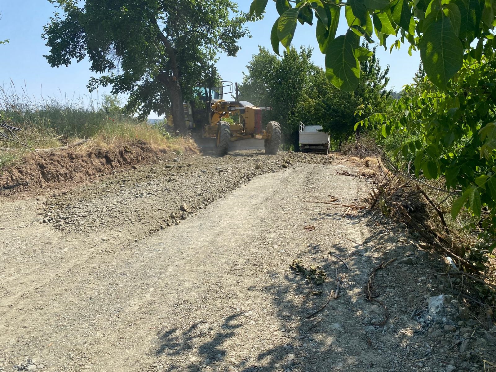 Dulkadi̇roğlu Beledi̇yesi̇ Kirsal Mahallelerde Altyapi Atağini Sürdürüyor (1)