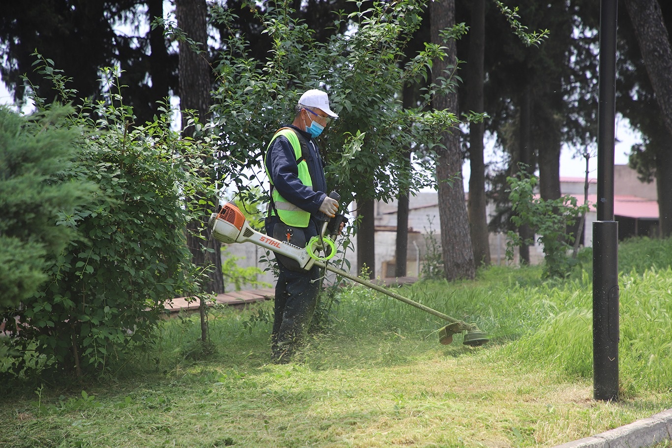 Dulkadi̇roğlu’nda Park Ve Bahçeler Yaza Hazir (3)