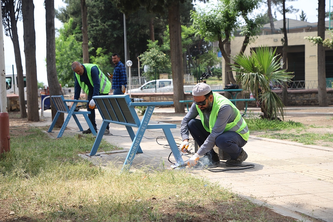 Dulkadi̇roğlu’nda Park Ve Bahçeler Yaza Hazir (4)