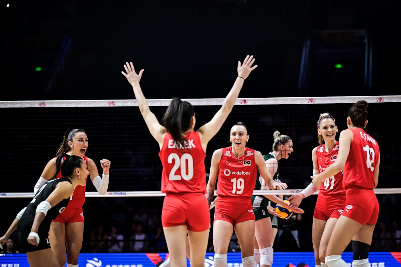 Filenin Sultanları, Polonya'yı 3 2 Mağlup Etti4 (4)