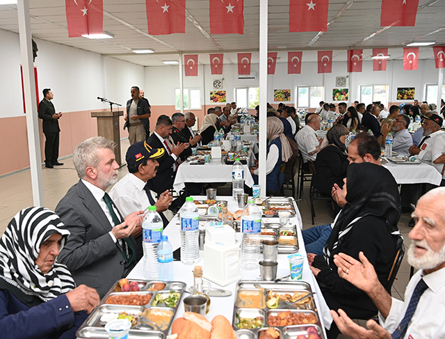Şehit Yakınları Ve Gazilerle (2)