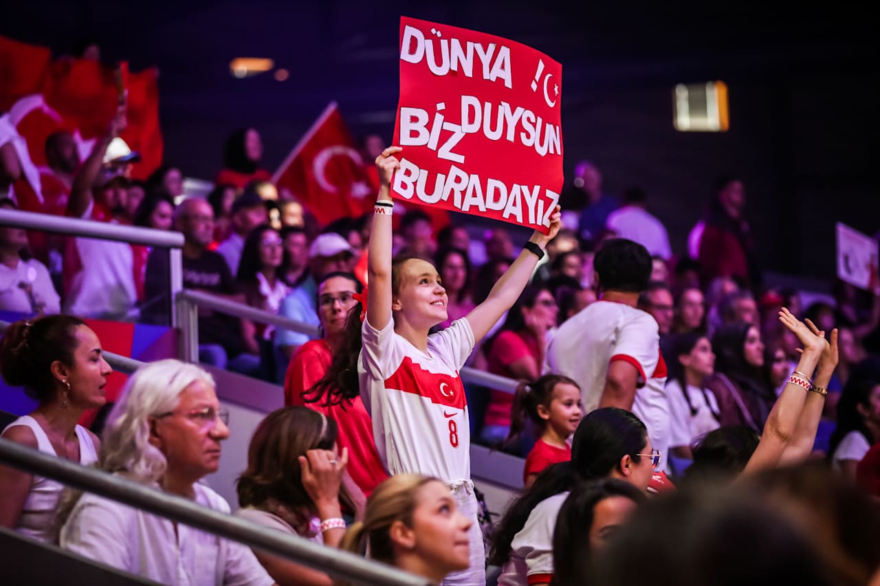 Filenin Sultanları, Çekya'ya 3 1 Mağlup Oldu (5)