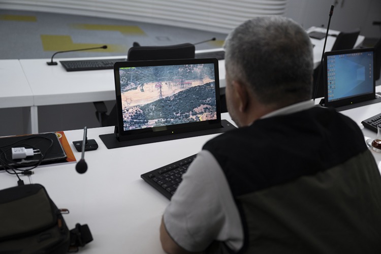 Orman Yangınlarıyla Mücadelede Beyin Takımı Aralıksız Çalışıyor (3)