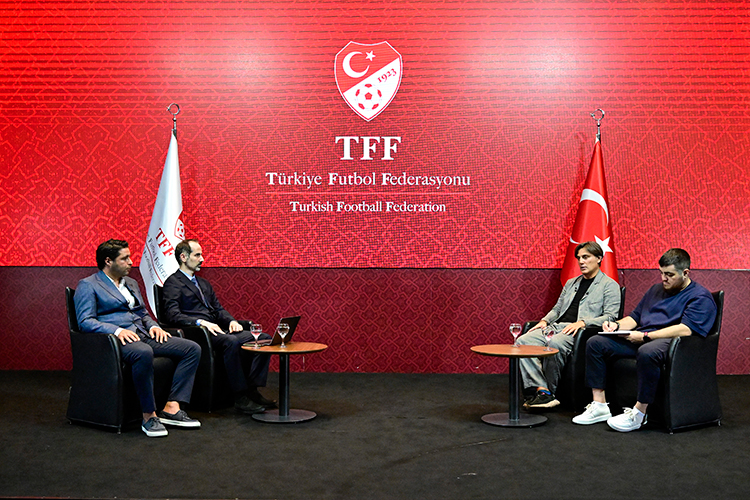 A Milli Takım Teknik Direktörü Vincenzo Montella, Dünya Kupası'na Odaklandı (4)