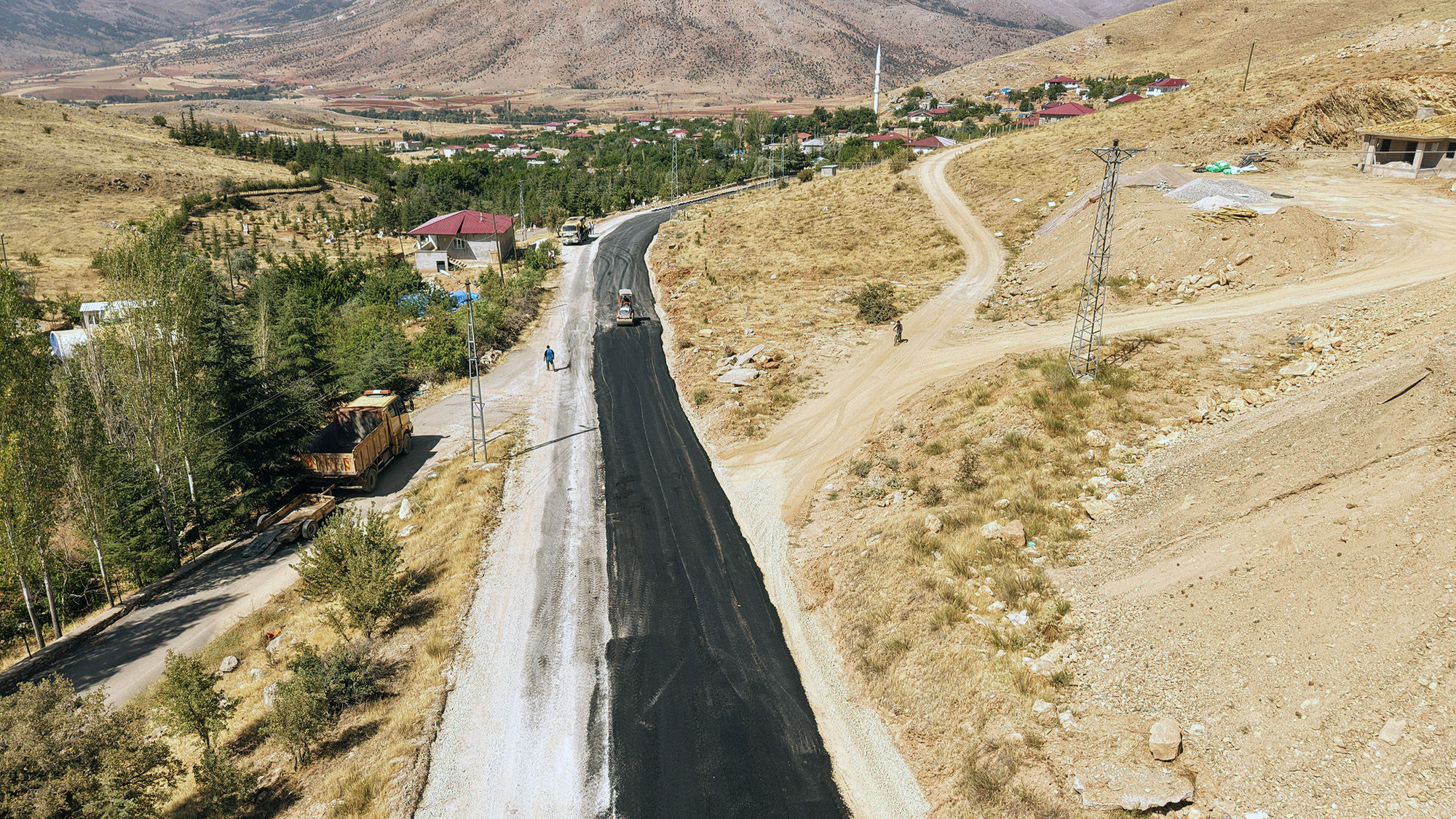 Afşin Başüstü (2)