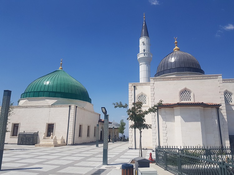 Depremlerde Hasar Alan Hz. Ukkaşe Türbesi Yeniden Ziyarete Açıldı0