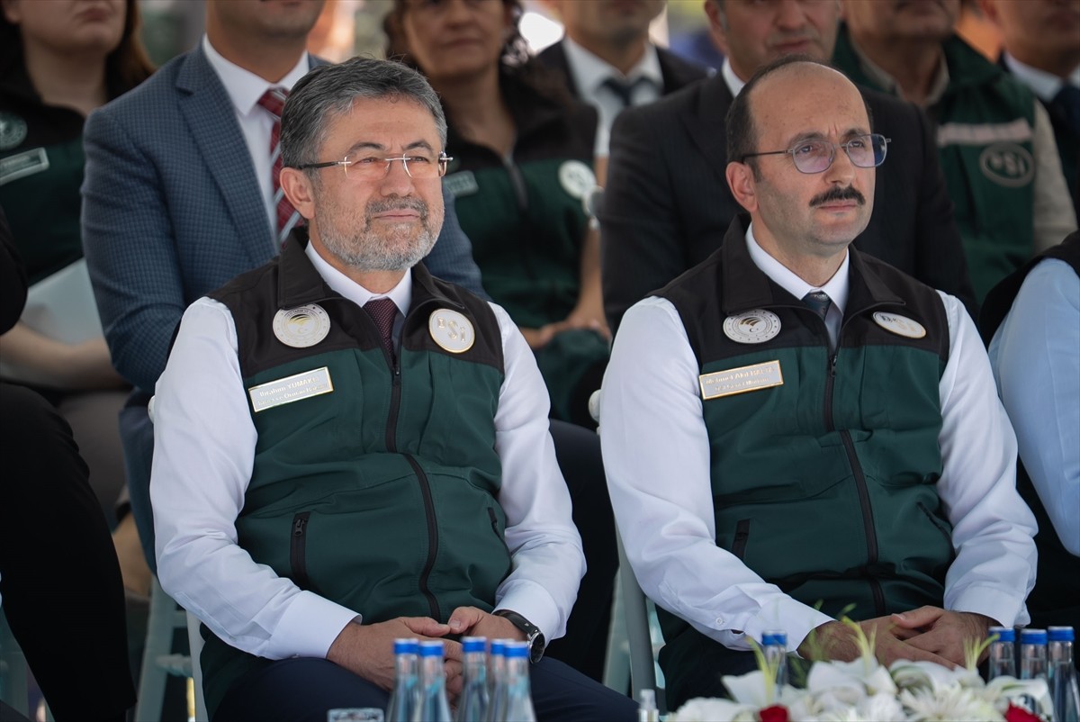 Dsi Genel Mudurlugu 039 Nde Duzenlenen Quot Dsi Kazici Yukleyici Teslim Ve Dagitim Toreni Quot Ne Tarim Ve 844718