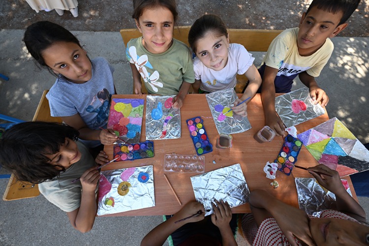 Mevsimlik Tarım Işçilerinin Çocukları, Fındık Bahçelerinde Çalışmak Yerine Okulda Eğlenip Öğreniyor3