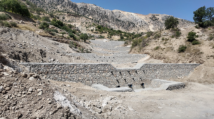 Sel Felaketi Yaşayan Adıyaman'ın Tut Ilçesinde Dere Yatakları Düzenleniyor0