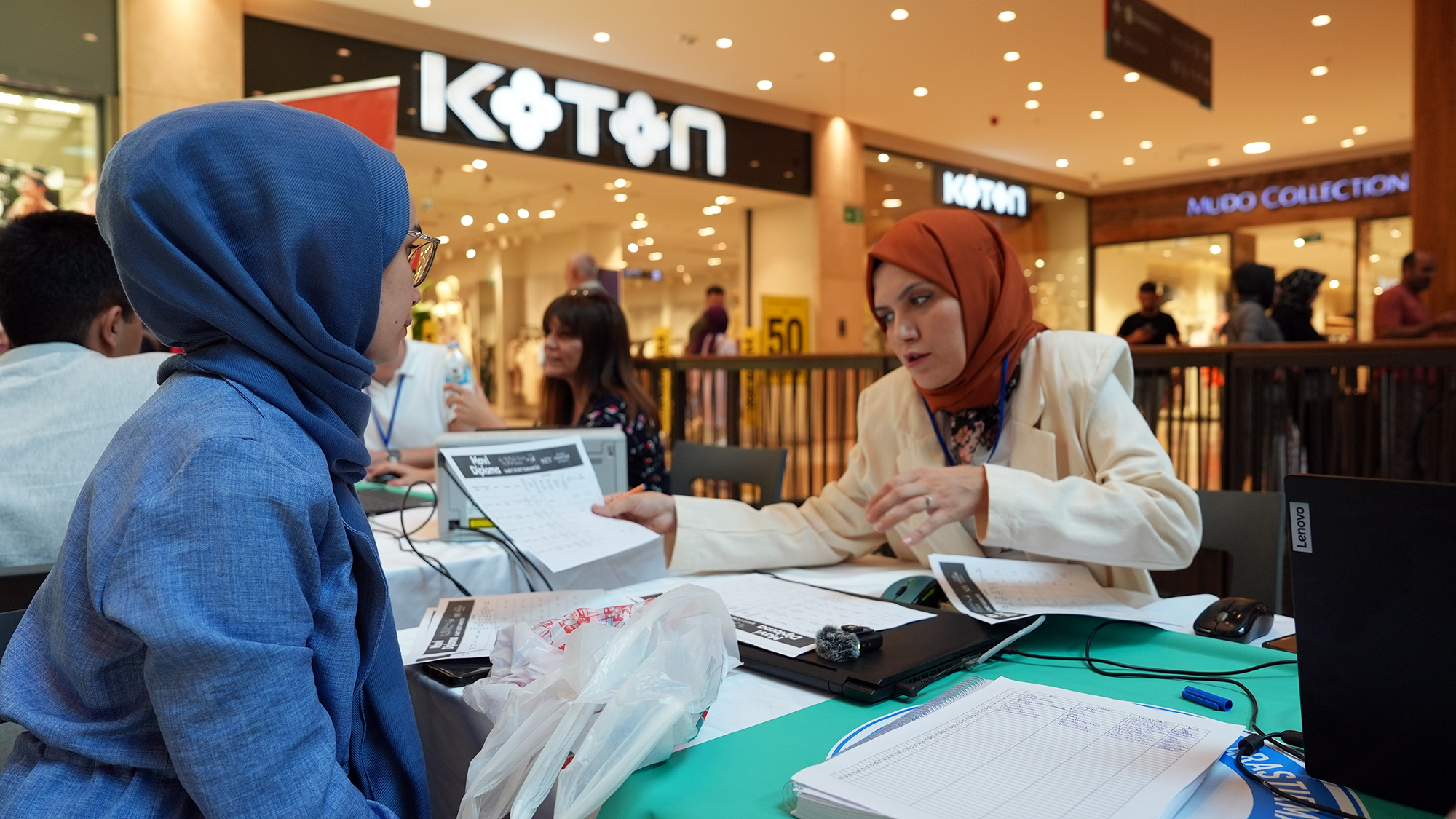 Üniversite Yolunda Büyükşehir Gençlerin Yanında (7)