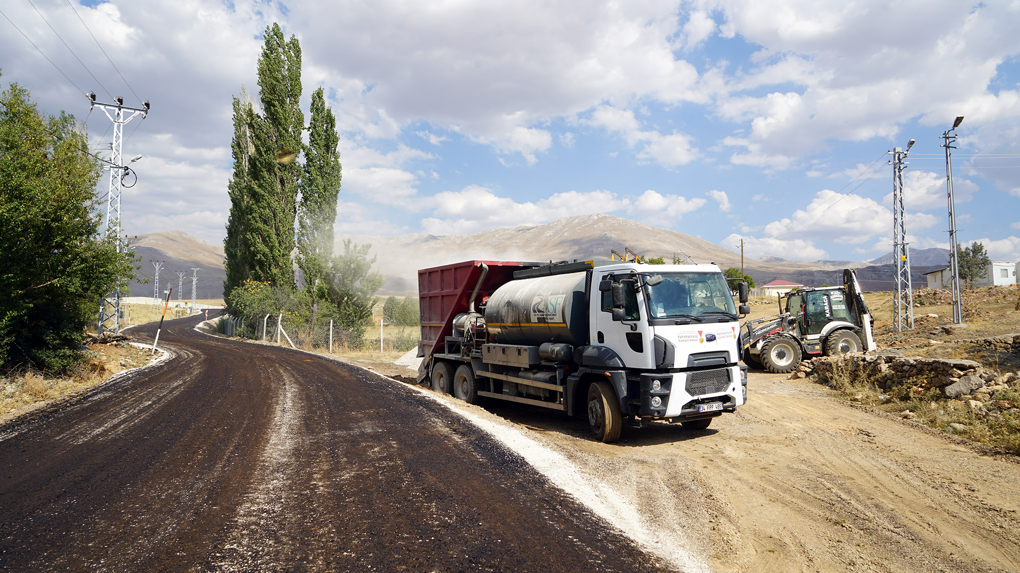18 Büyükşehir’den Göksun’a 200 Milyonluk Yol Yatırımı (4)