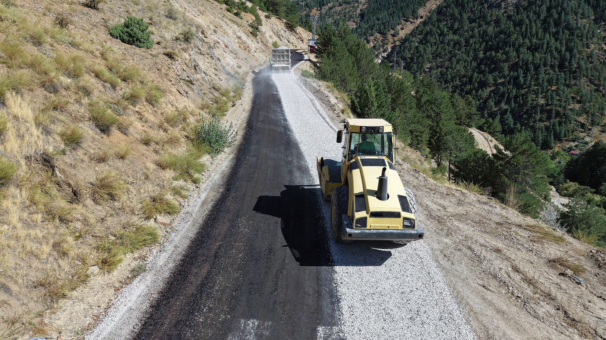 18 Büyükşehir’den Göksun’a 200 Milyonluk Yol Yatırımı (6)
