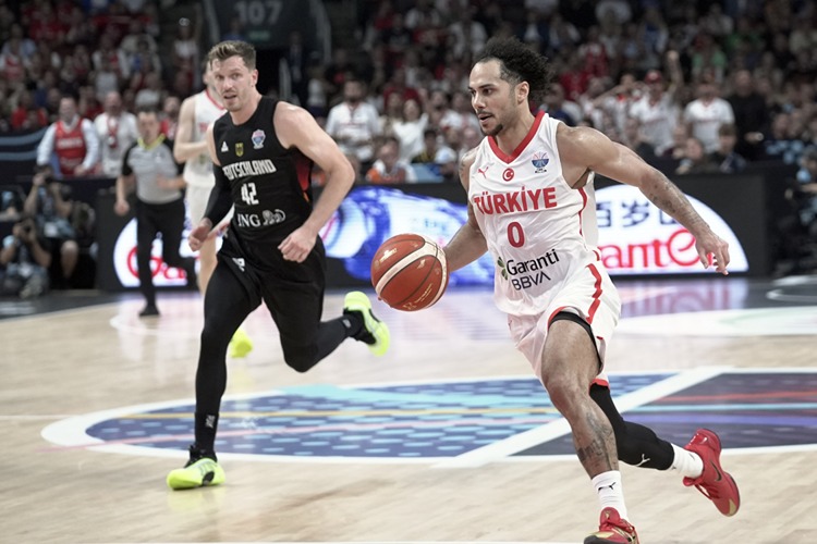 A Milli Basketbol Takımı, Avrupa Ikincisi Oldu (1)