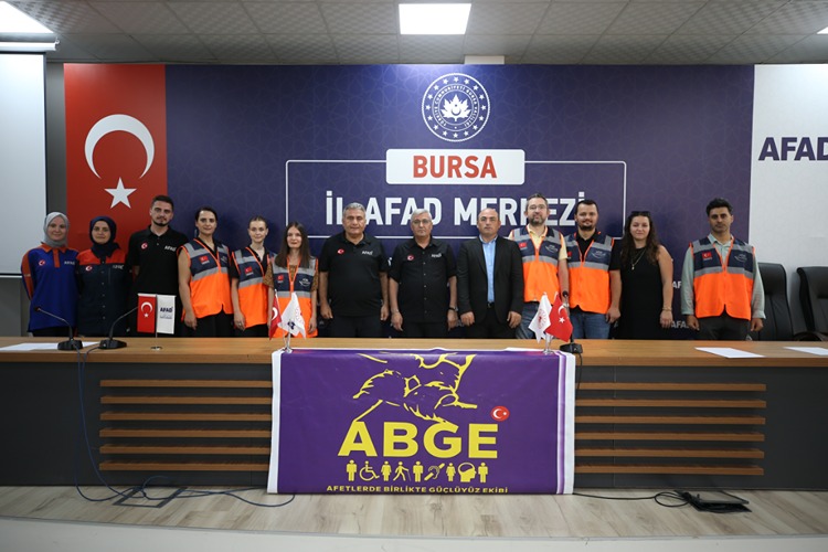 Afetlerde Engelliler Ve Ailelerine Yardım Edecek Personele Özel Eğitim Veriliyor2
