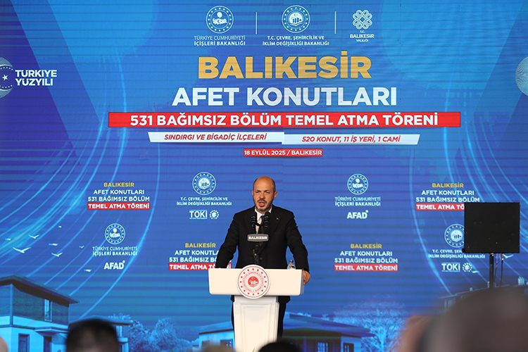 Balıkesir'in Sındırgı Ilçesinde Kalıcı Deprem Konutlarının Temeli Atıldı2