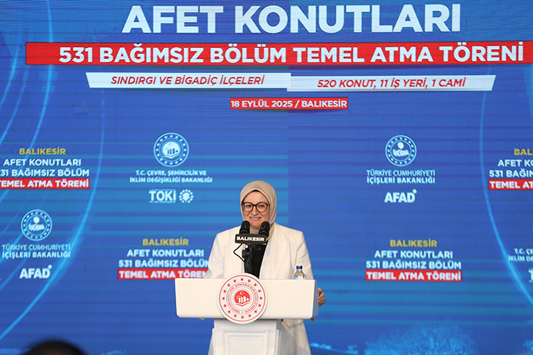 Balıkesir'in Sındırgı Ilçesinde Kalıcı Deprem Konutlarının Temeli Atıldı4