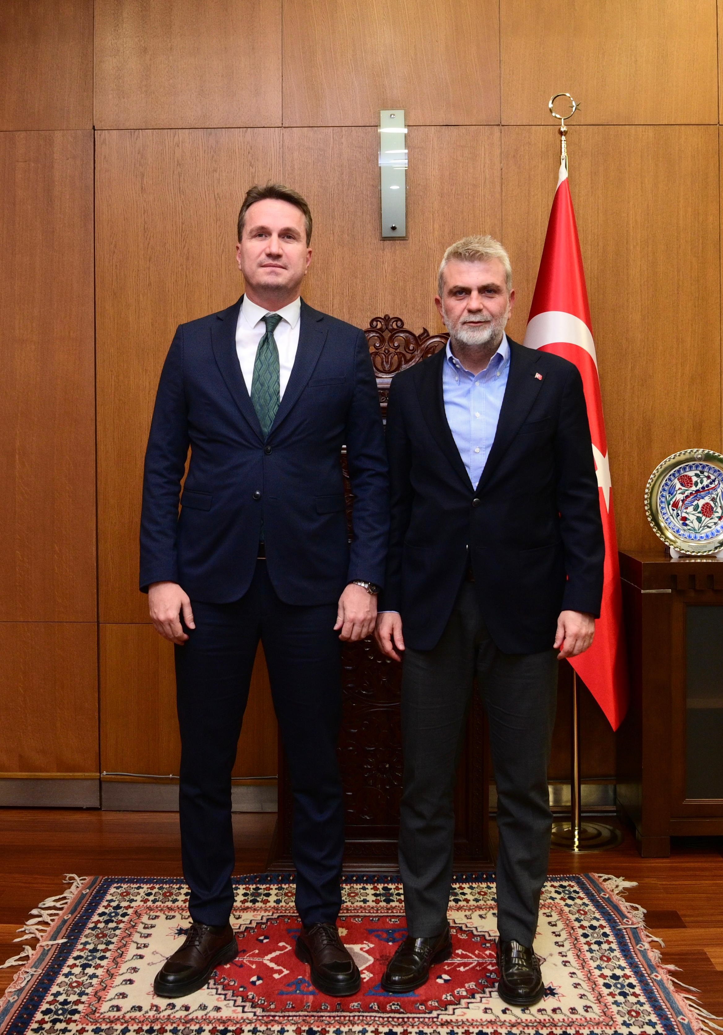 Büyükşehir’de Genel Sekreterliğe Atalar Getirildi (2)