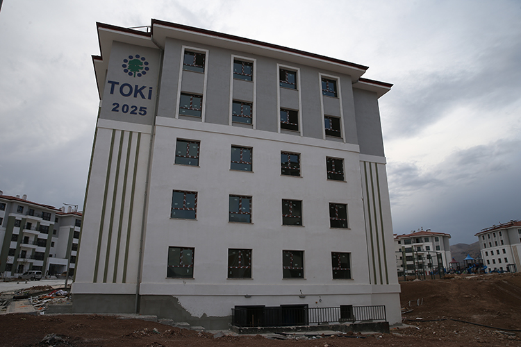 Çelikhan Ilçesinde Deprem Konutlarında Sona Gelindi0