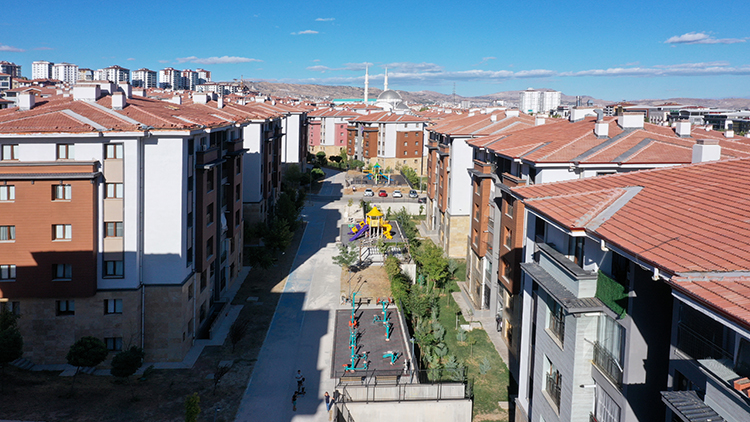 Devlet, 3 Büyük Depremin Etkilediği Elazığ'da 34 Bin 625 Konut Inşa Etti3