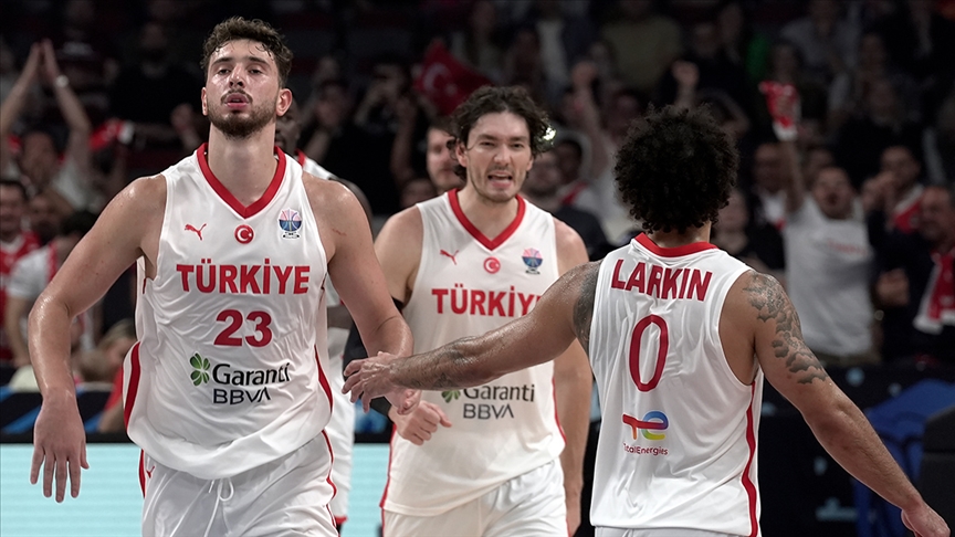 Futbol, Basketbol Ve Voleybolda Milli Sevinç2