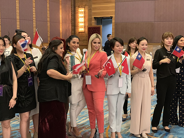Kalıcı Makyaj Küresel Bir Endüstri Oluyor, Türk Uzman Cansu Durkun Abalı Eğitim Ve Inovatif Uygulamalarla Çıkıyor (4)