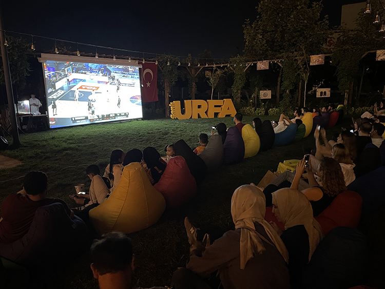 Türkiye Almanya Eurobasket 2025 Final Maçı Dev Ekranlardan Izlendi (4)