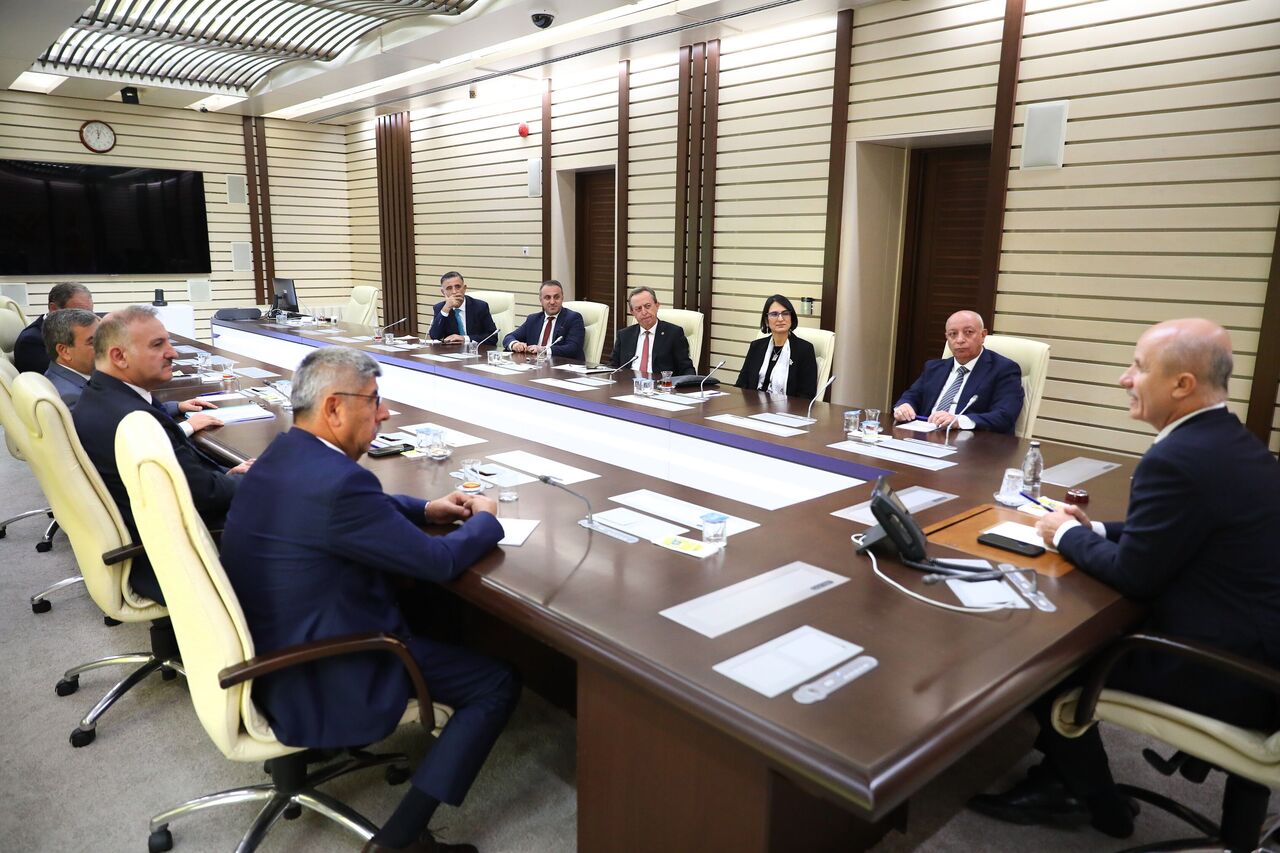 Yök Başkanı Prof. Dr. Özvar, Ki̇ü Rektörü Prof. Dr. Bakan’ı Kabul Etti (4)