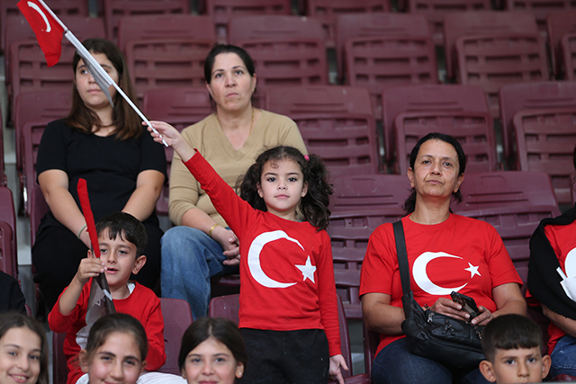 A A 20251030 39563209 39563205 A R S A V E V I S I M S P O N S O R U O L D U K L A R I H A T A Y V O L E Y B O L S P O R K U L U B U S P O R C U L A R I Y L A B I R A R A Y A G E L D I