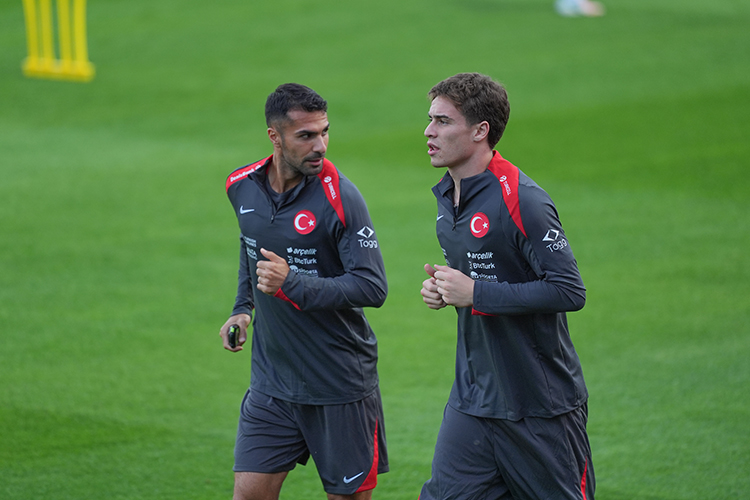 A Milli Futbol Takımı'nda Hazırlıklar Başladı0