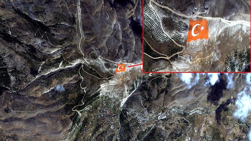 Ahır Dağı Zirvesine Işlenen Türk Bayrağı, Göktürk 1 Uydusunun Kamerasına Yansıdı (1)