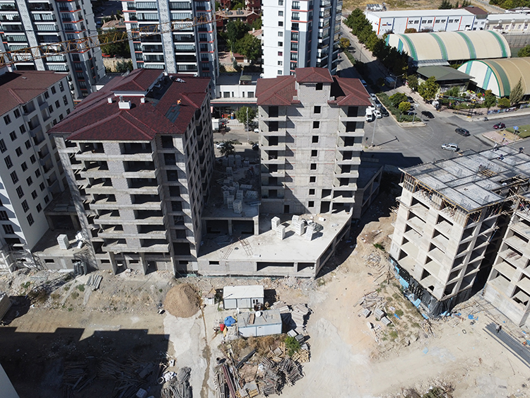 Elazığ'da 1216 Depremzede Aile Yerinde Dönüşüm Projesi Kapsamında Yapılan Evlerine Yerleşti (4)
