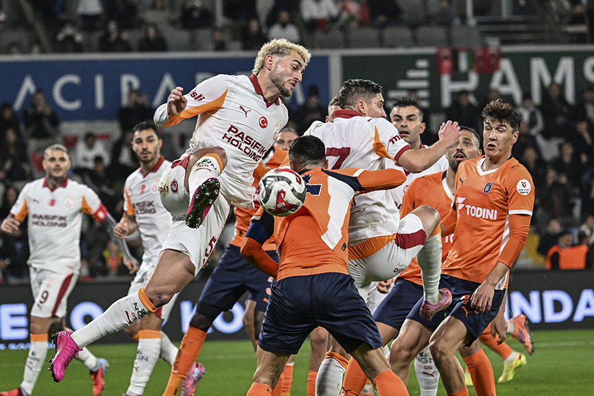 Galatasaray, Başakşehir'i Deplasmanda 2 1 Yendi (3)