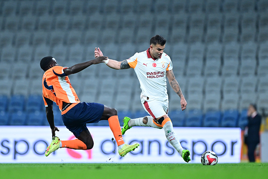 Galatasaray, Başakşehir'i Deplasmanda 2 1 Yendi (5)