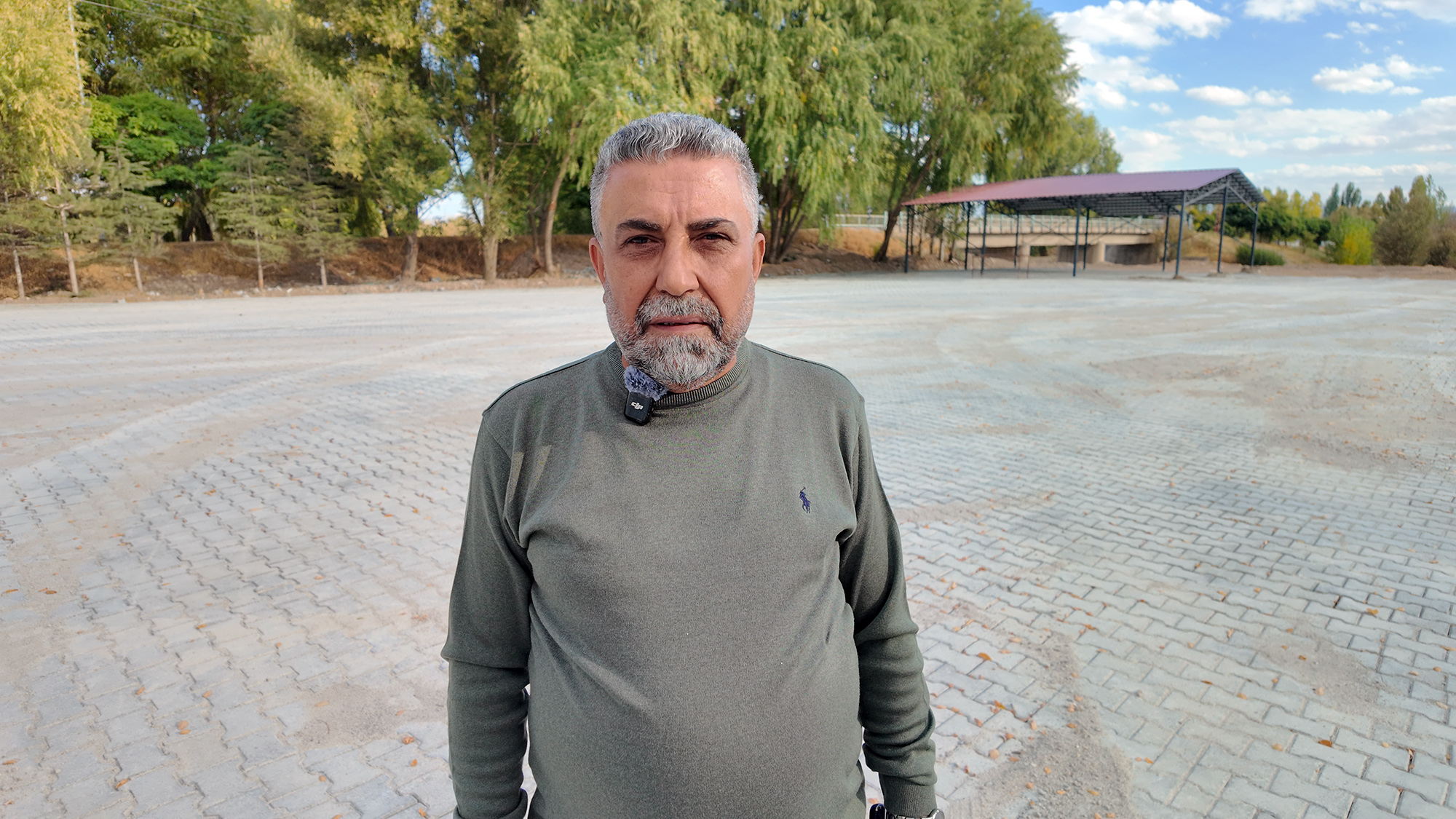 Geçit Mahalle Muhtarı Ömer Özer