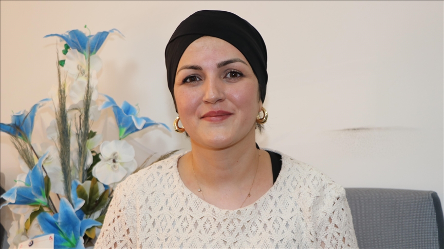 Göğsündeki Kitleyi Erken Fark Eden Hemşire Tedaviyle Kanserden Kurtuldu0